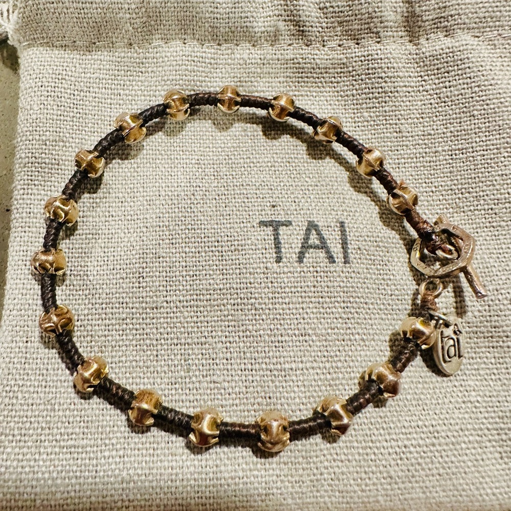 Tai bracelet